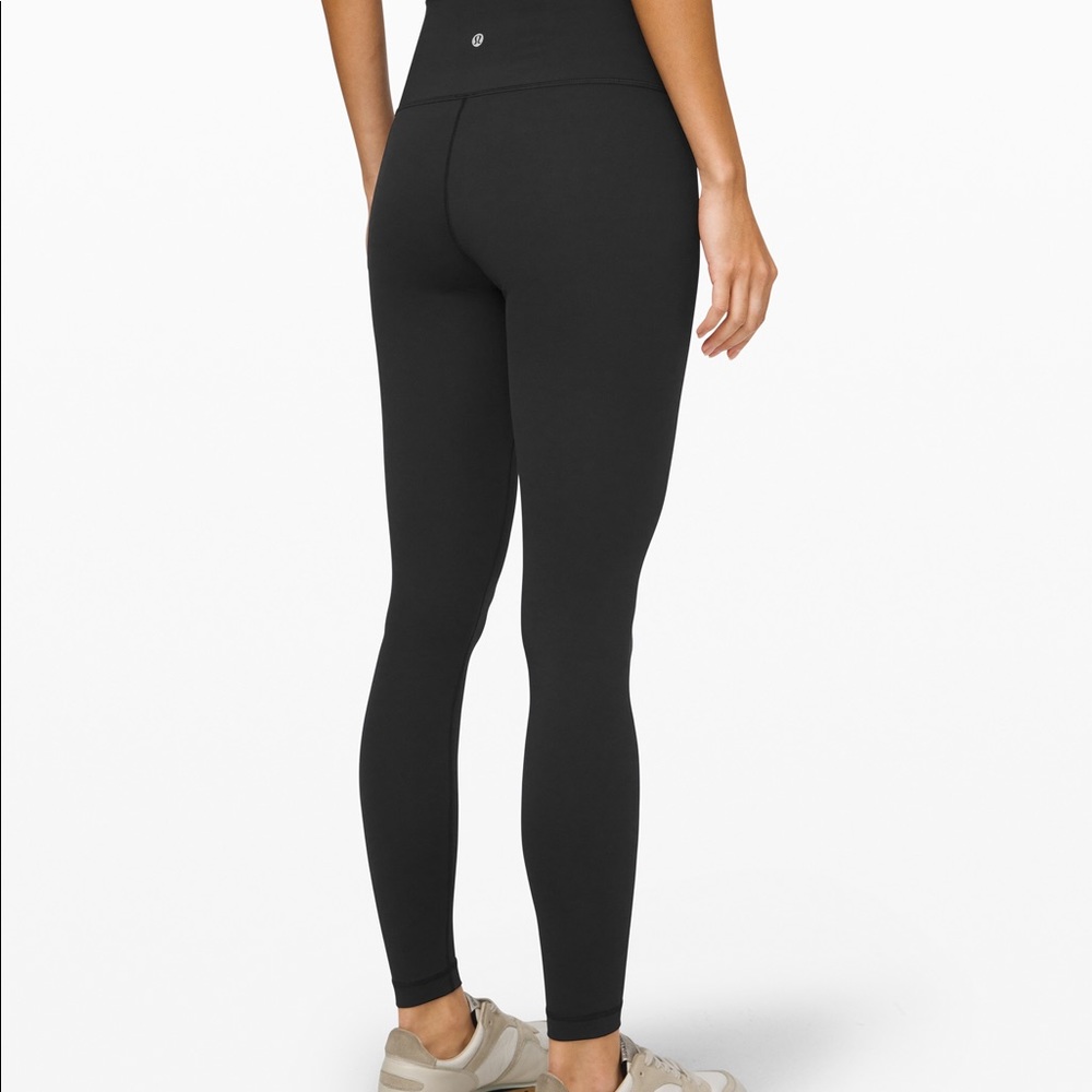 Black Lululemon wonder under leggings size 4
